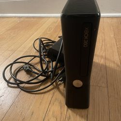 Xbox 360 Elite (2011) 4GB