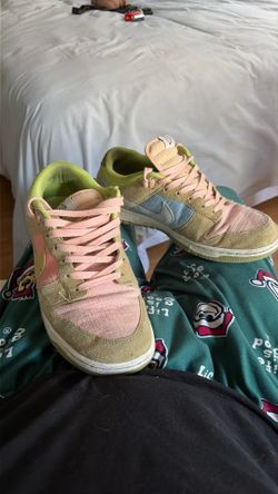 Nike dunk lows