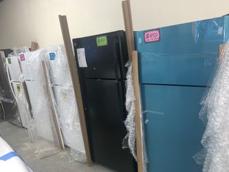 New top freezer refrigerators with 1 year manufacturer warranty starting at $399 and up!