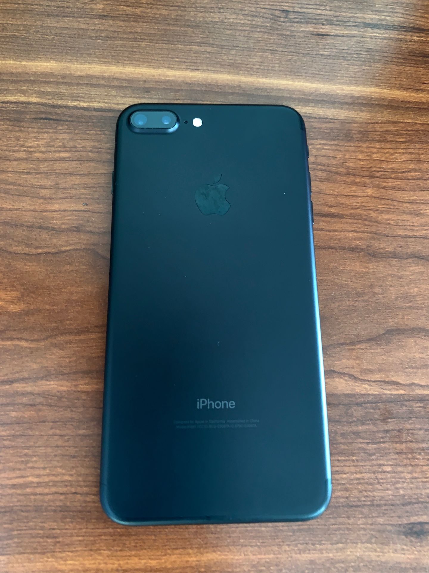 iPhone 7 Plus 128g unlocked - works on any network