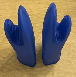 NEW! Orka Royal Silicone Mitts