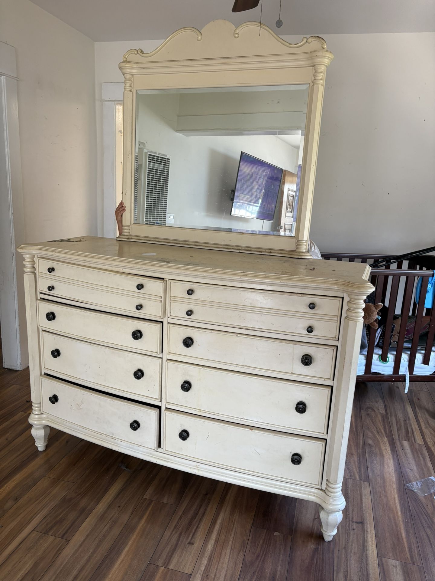 Big Beautiful Dresser And Mirror