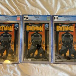 Absolute Batman #1 CGC Graded Books 9.8 DC Comics
