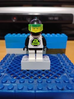Lego blacktron minifig