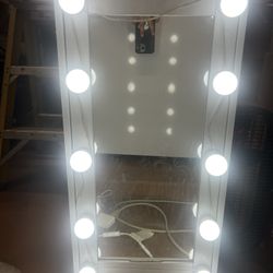 Fold Up Wall Desk/Vanity