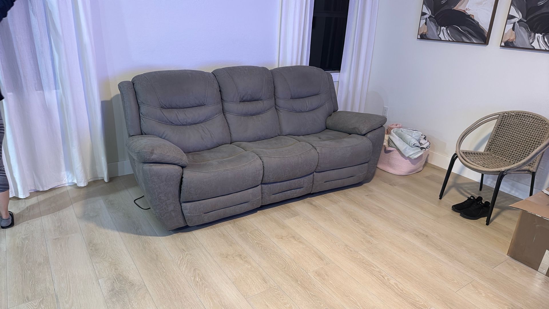 Couch Microfiber With Reclining Seats On Both Sides