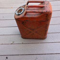 Old Gas Can USMC MARK ON BOTTOM