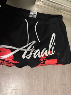 Asaali sweats