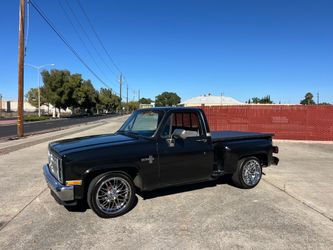 1986 Chevrolet c10 stepside Ls / Lt swap 5.3