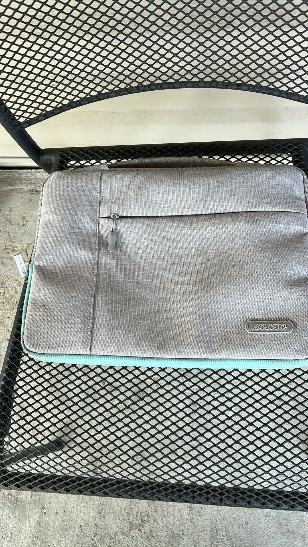 Laptop Carrying Case