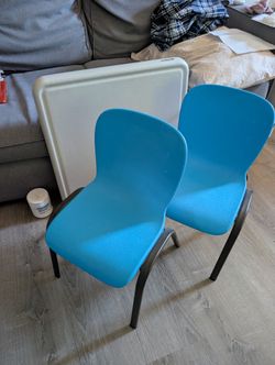 Lifetime Little Kids Folding Table And Stacking Chairs X2