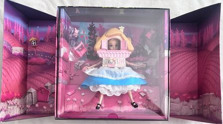 Alice in Wonderland Disney Mattel doll