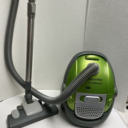 Electrolux Ultra Silencer Vacuum & Reviews