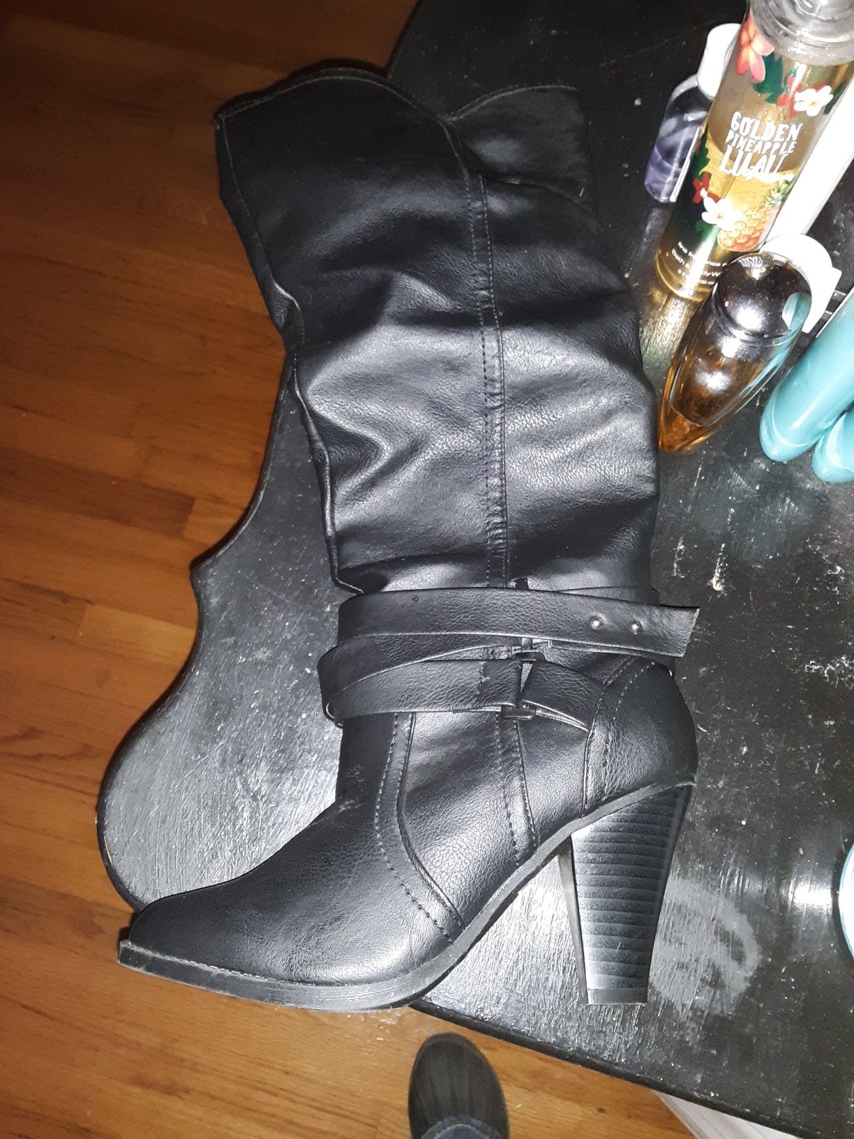 Brand new black boots