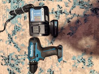 Makita 12V CXT Drill with Battery and Charger