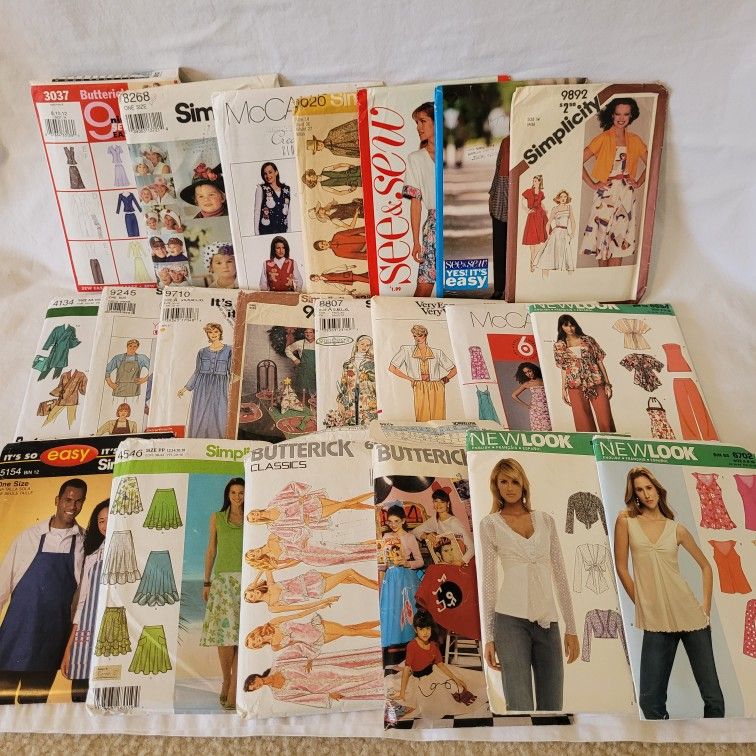 Women's Sewing Pattern Lot Of 21 Simplicity Butterick Various Cut Uncut Vintage