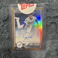 Roki Sasaki auto topps future
