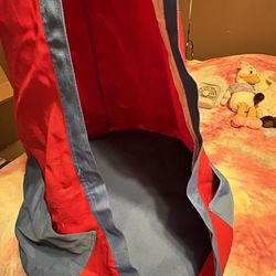 Kids Light Up Pod swing 