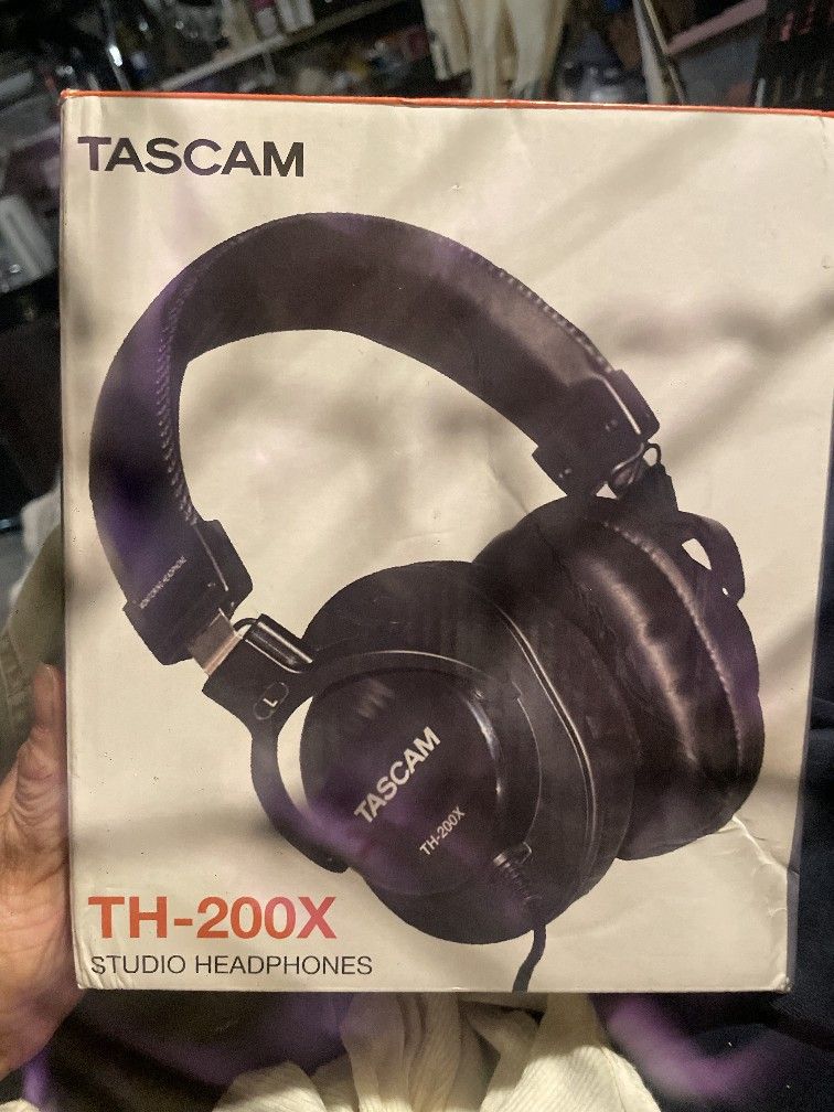 Tascam Th200x Studio Headphones