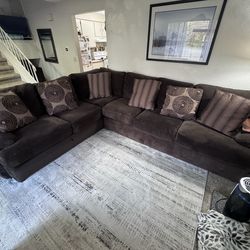 Old cannery, sectional sofa, L-shaped
