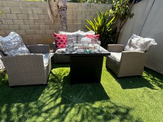 Patio furniture set outdoor new in the box