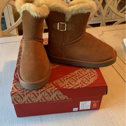 New Women’s Size 6 Macys Style & Co Suede Leather Winter Boots Fur Lining