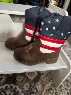 Size 9 toddler cowboy boots 🇺🇸