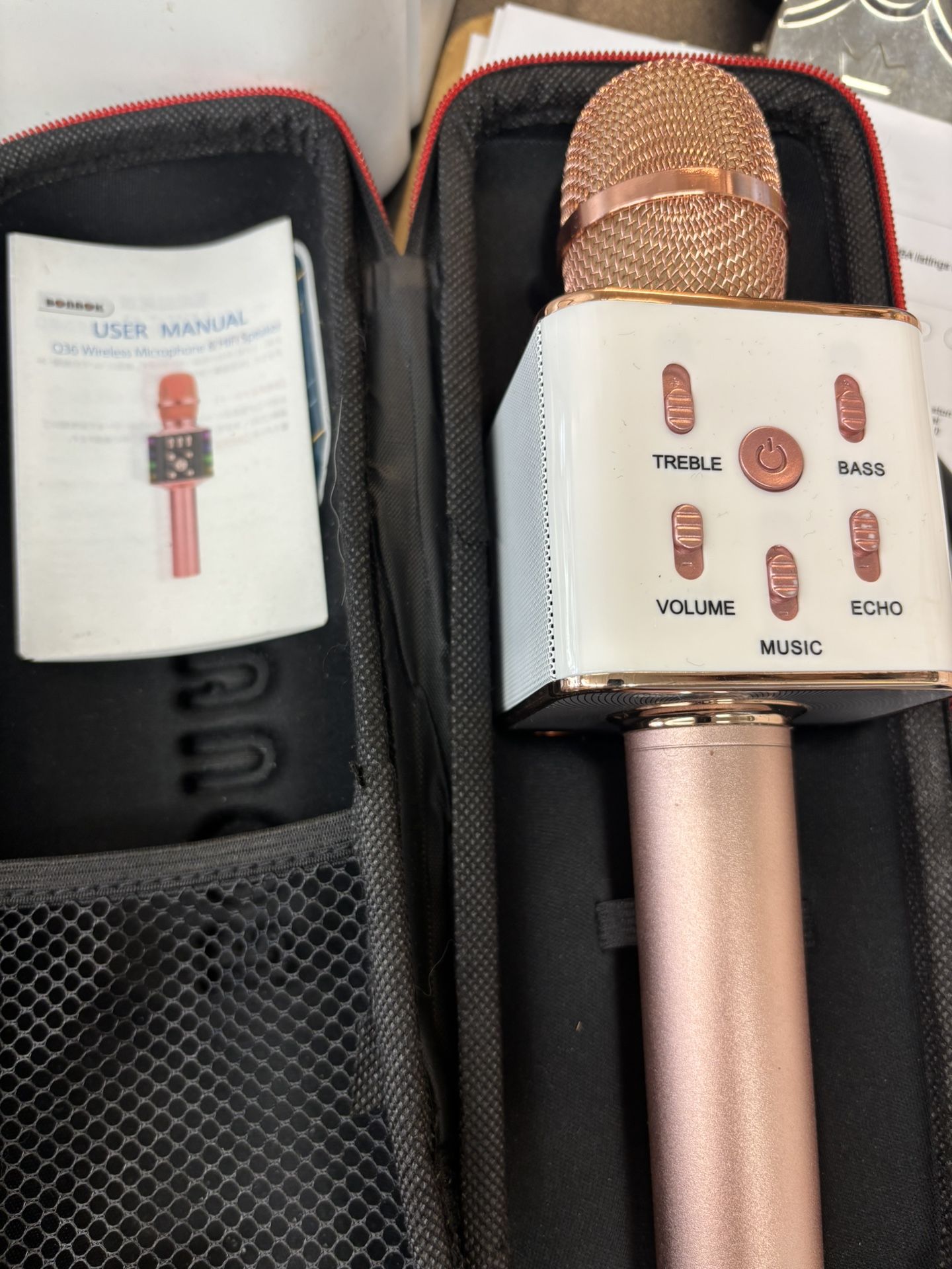 Q36 Wireless Microphone