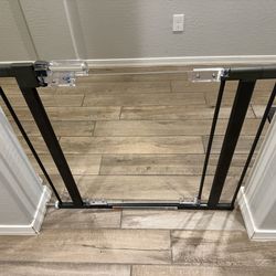 Modern Crystal Baby Safety Gate – Designer Look | Pressure Mount | Like New