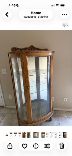 5 ft curio cabinet excellent condition