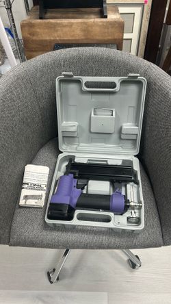 Central Pneumatic Air Brad Nailer with Case