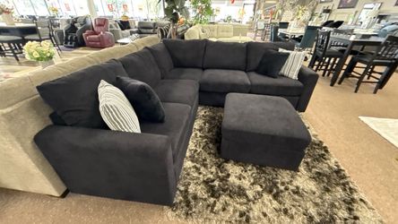 SECTIONAL WITH OTTOMAN