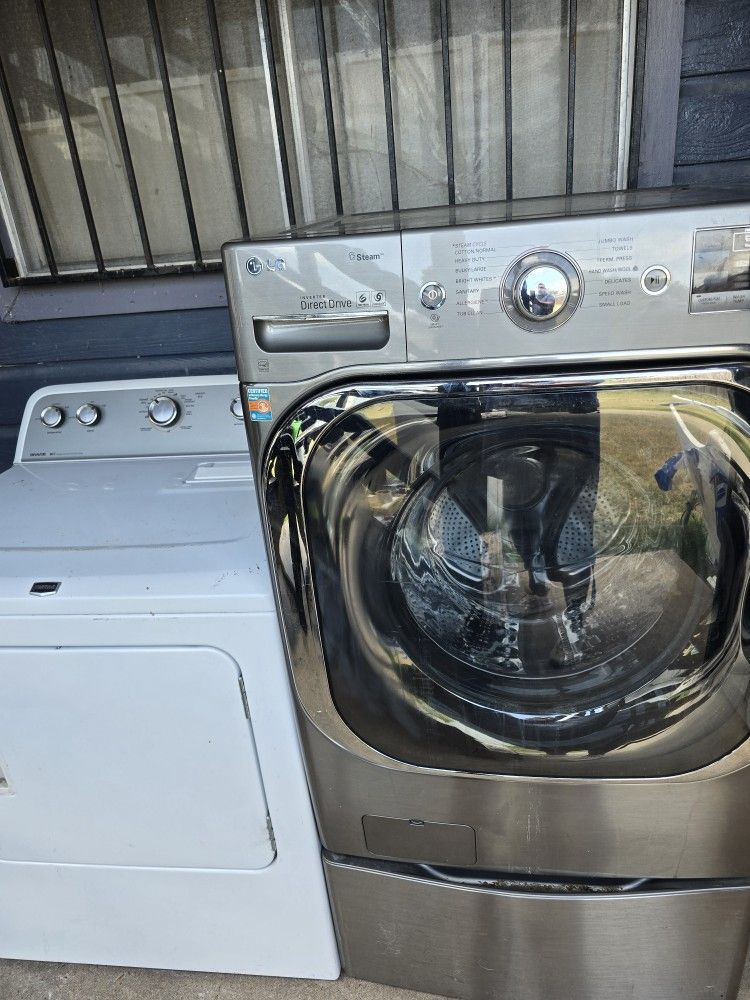 Excellent Working Washer Dryer Set For Sale