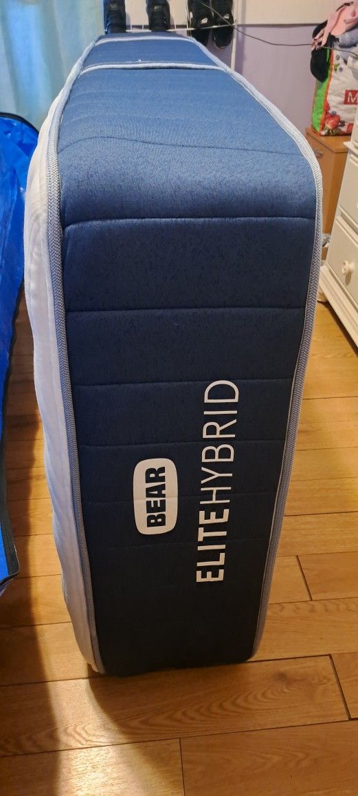 BEAR ELITEHYBRID TWIN XL MATTRESS & SOLID WOOD FOLDNG PLATFORM FRAME