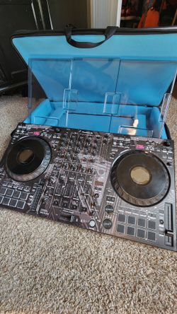 Pioneer Flx10 Dj Board, with cover & case - PERFECT CONDITION