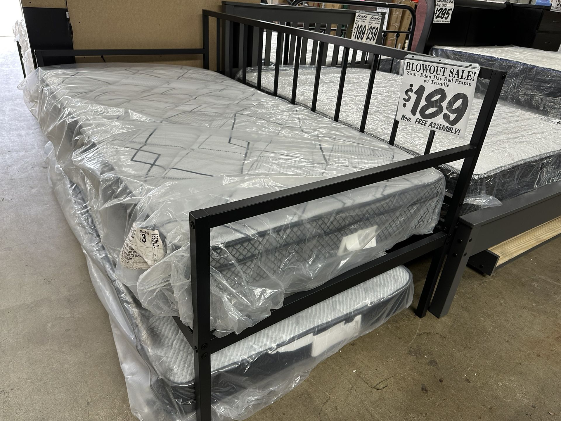 BRAND NEW 2pc. Black Day Bed & Trundle Bed Set ASSEMBLED FREE!! for