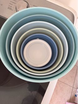 mixing bowl