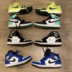 Nikes 