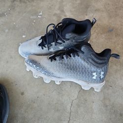 Size 8.5 Baseball Football Cleats Shoes