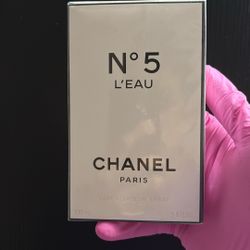 N-5 L’EAU CHANEL PARIS