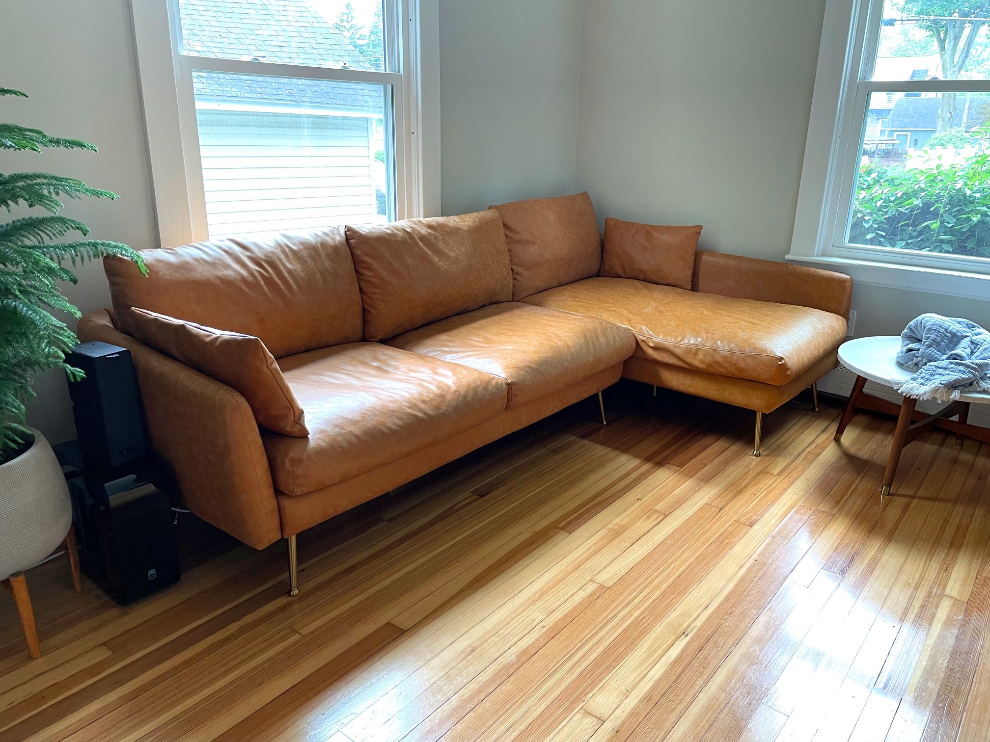 Albany Park Sectional Sofa