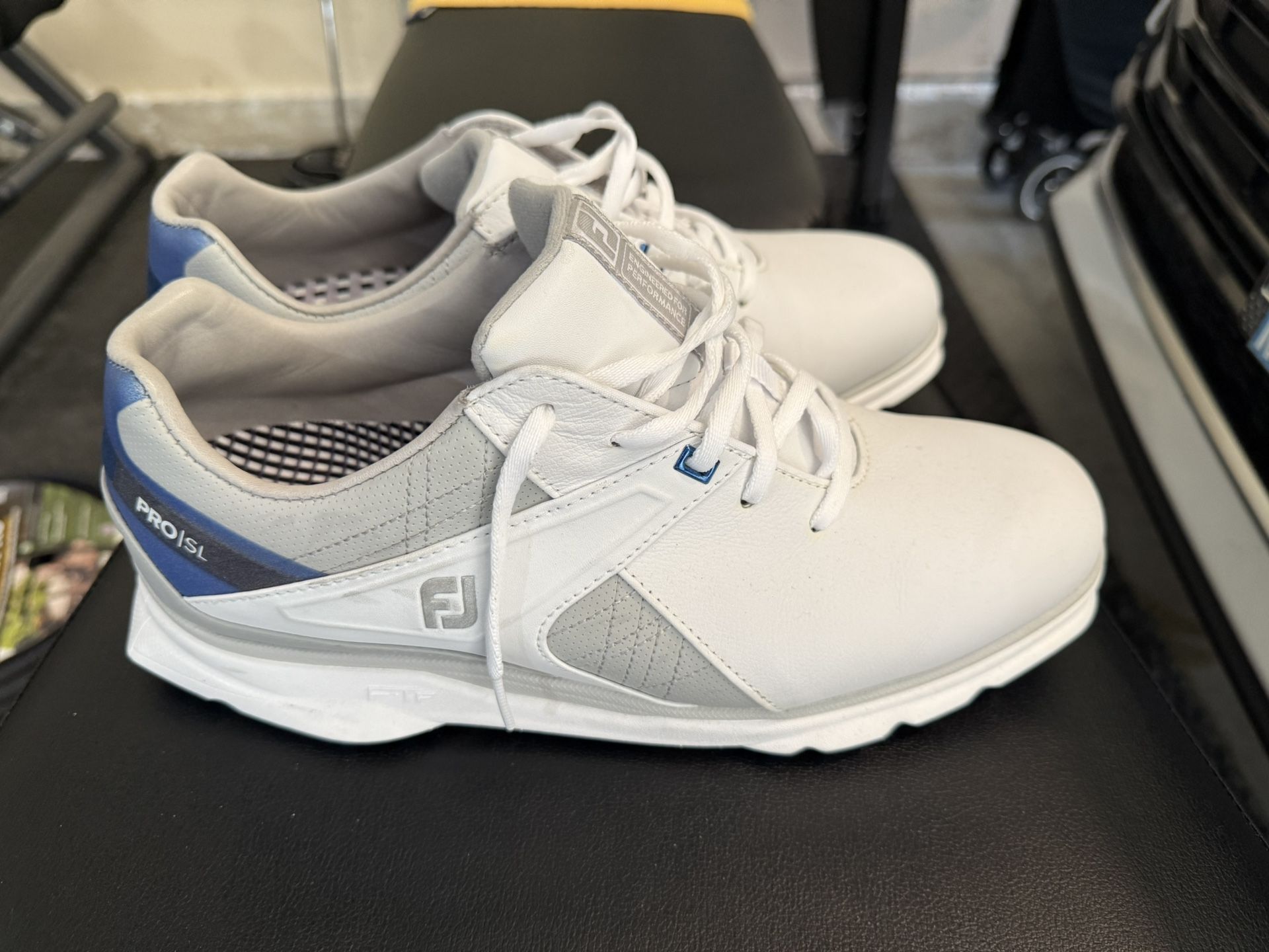 Brand New Footjoy Pro SL Golf Shoes 9 Wide