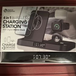 4 in 1 Wireless Charging Station 