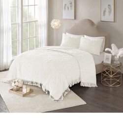 Brand New Coverlet Set