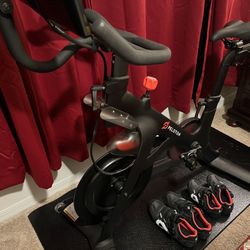 Peloton-Like New! 