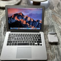 MacBook Air 13 inch