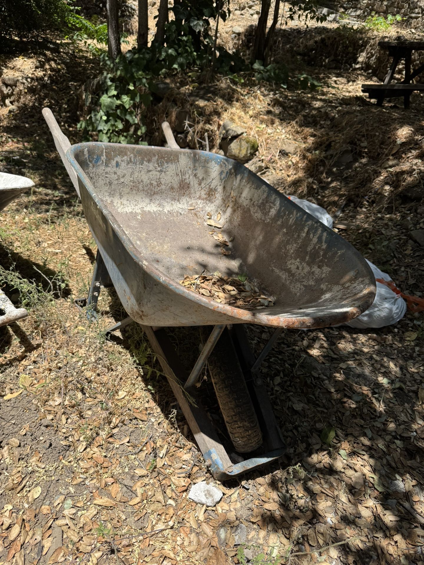 Wheel barrel Needs Wheel Pin $20