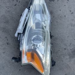2014 Nissan Altima Driver Headlight
