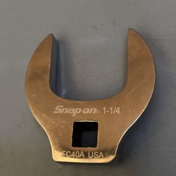 Snap-on Tools 3/8" Drive SAE 1-1/4" Open-End Crowfoot Wrench