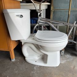 Toilet and bathroom cabinet